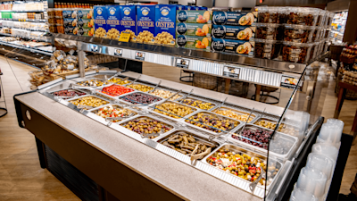 Interior Image of The Fresh Market (Olive Bar)